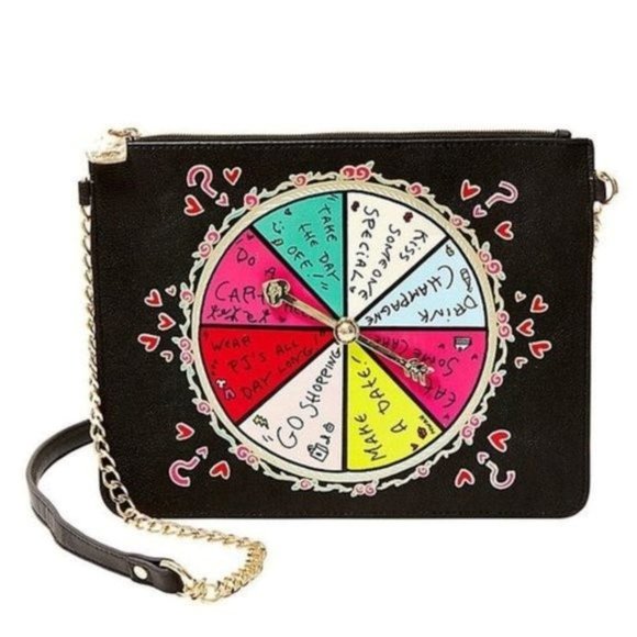 Betsey Johnson Handbags - Rare Betsey Johnson Spinner Chain Strap Crossbody Bag Purse